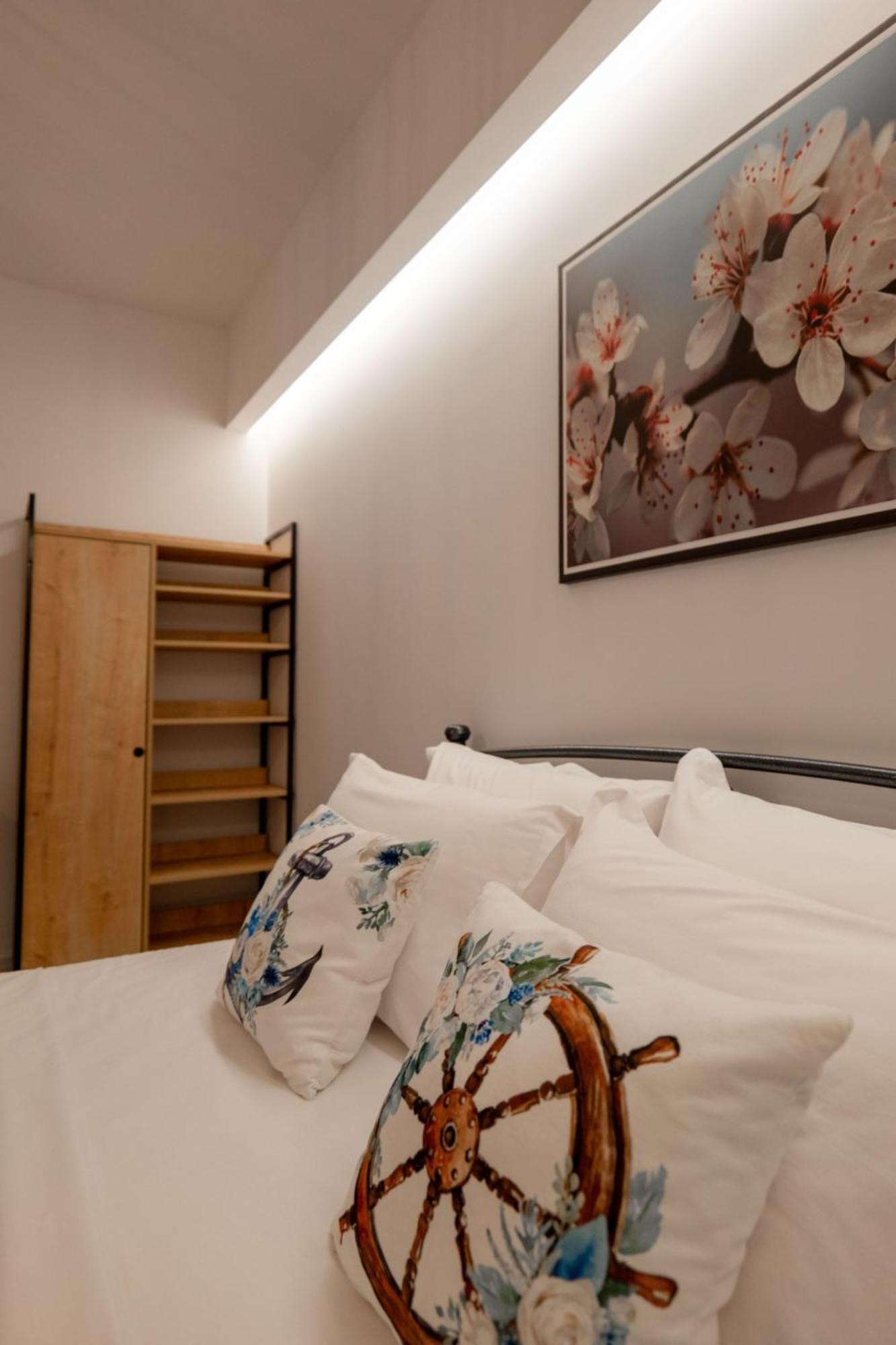 Aleksandra Apartments Sarande Exterior photo